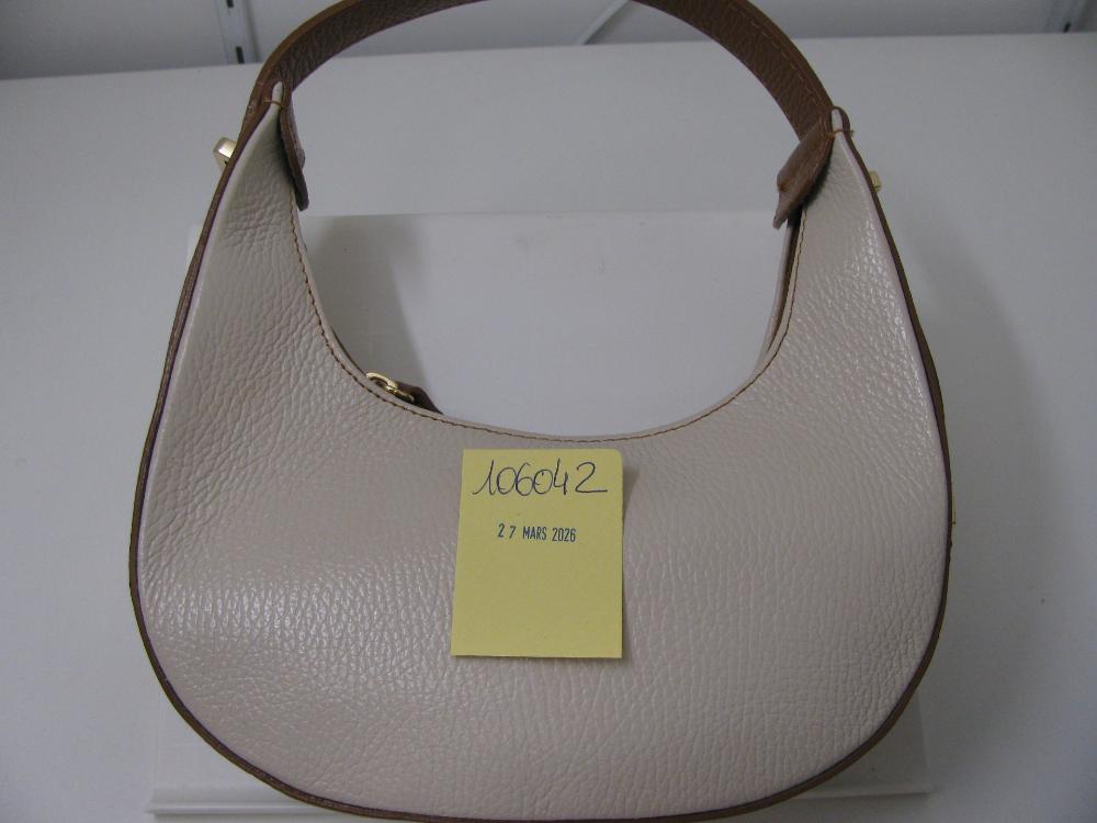 Sacs, valises : N° 2026001664 Trouvé(e) le : Fri Mar 27 00:00:00 CET 2026